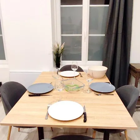 Lejlighed Place Saint Sauveur 50 M2 De Charme. Caen